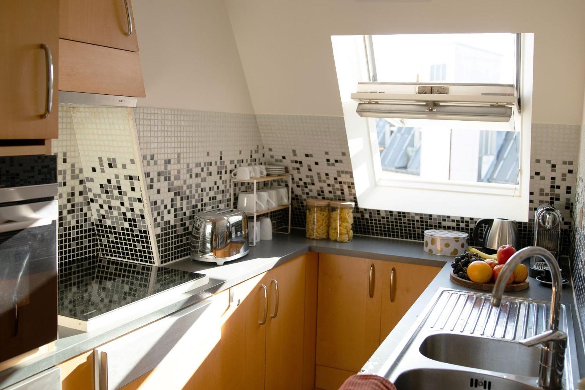 Eiffel 2Br Avenue Apartment Paris Exterior photo